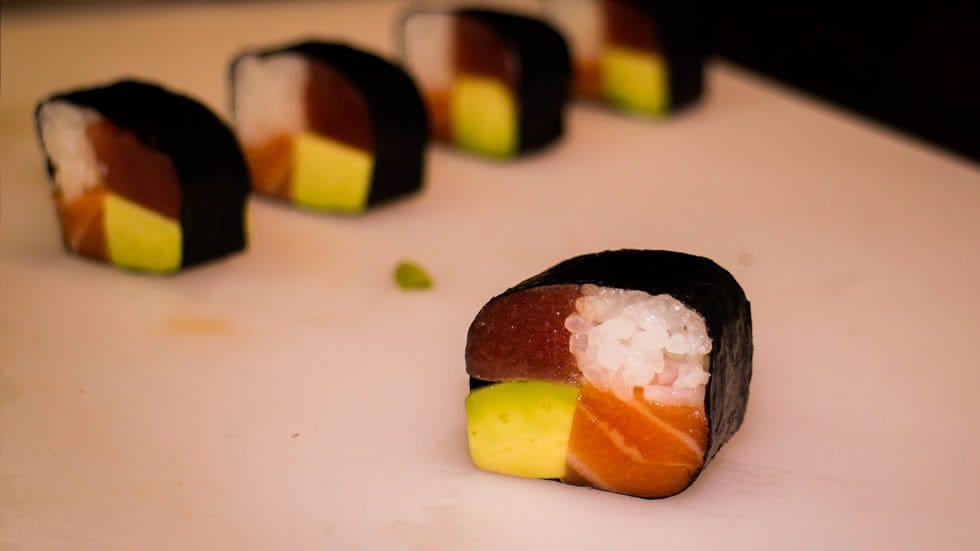 come fare il sushi roll 4 stagioni